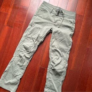Prana Halle Green Hiking Pants Size 0 Short Women - Like New